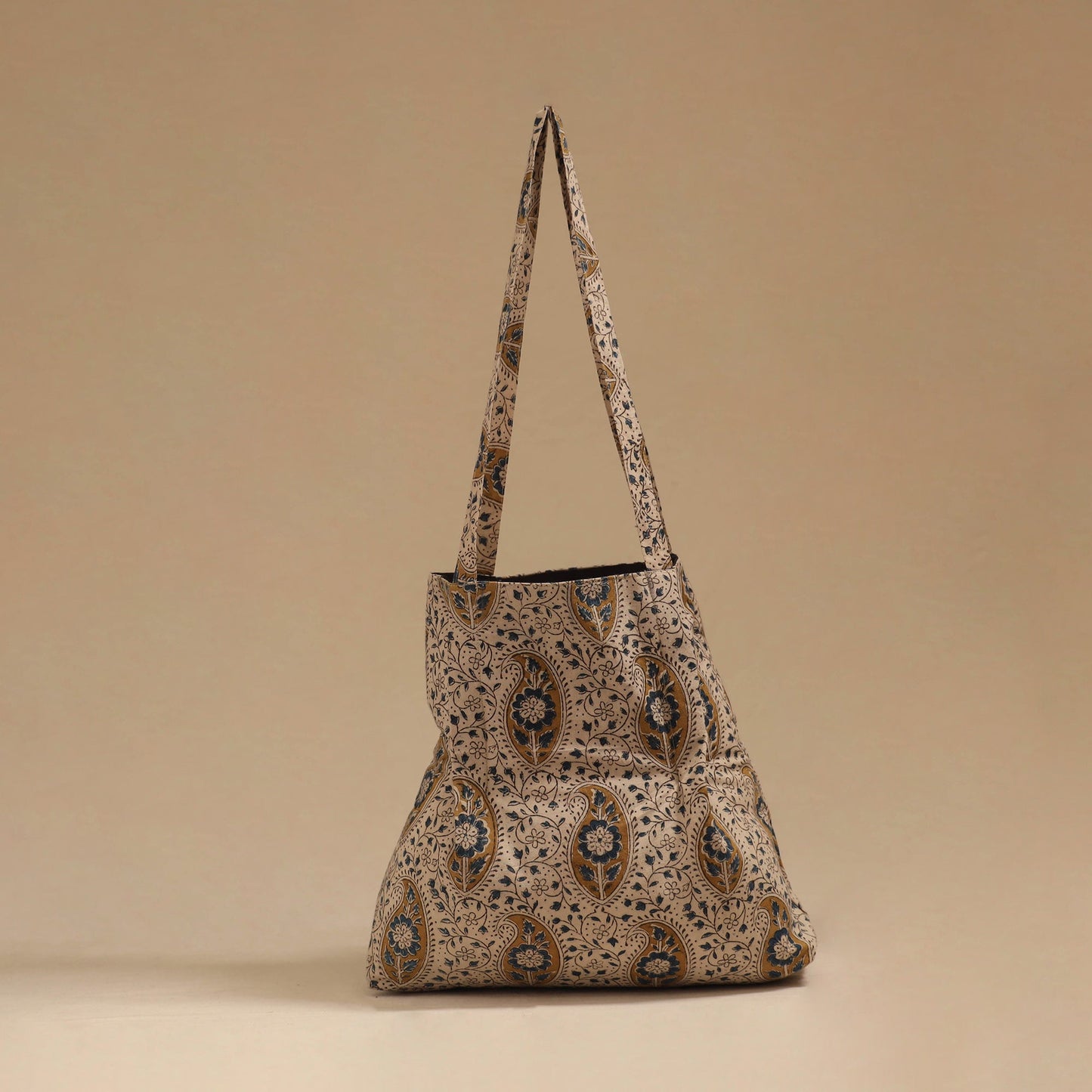 Handcrafted fabric jhola bag 54
