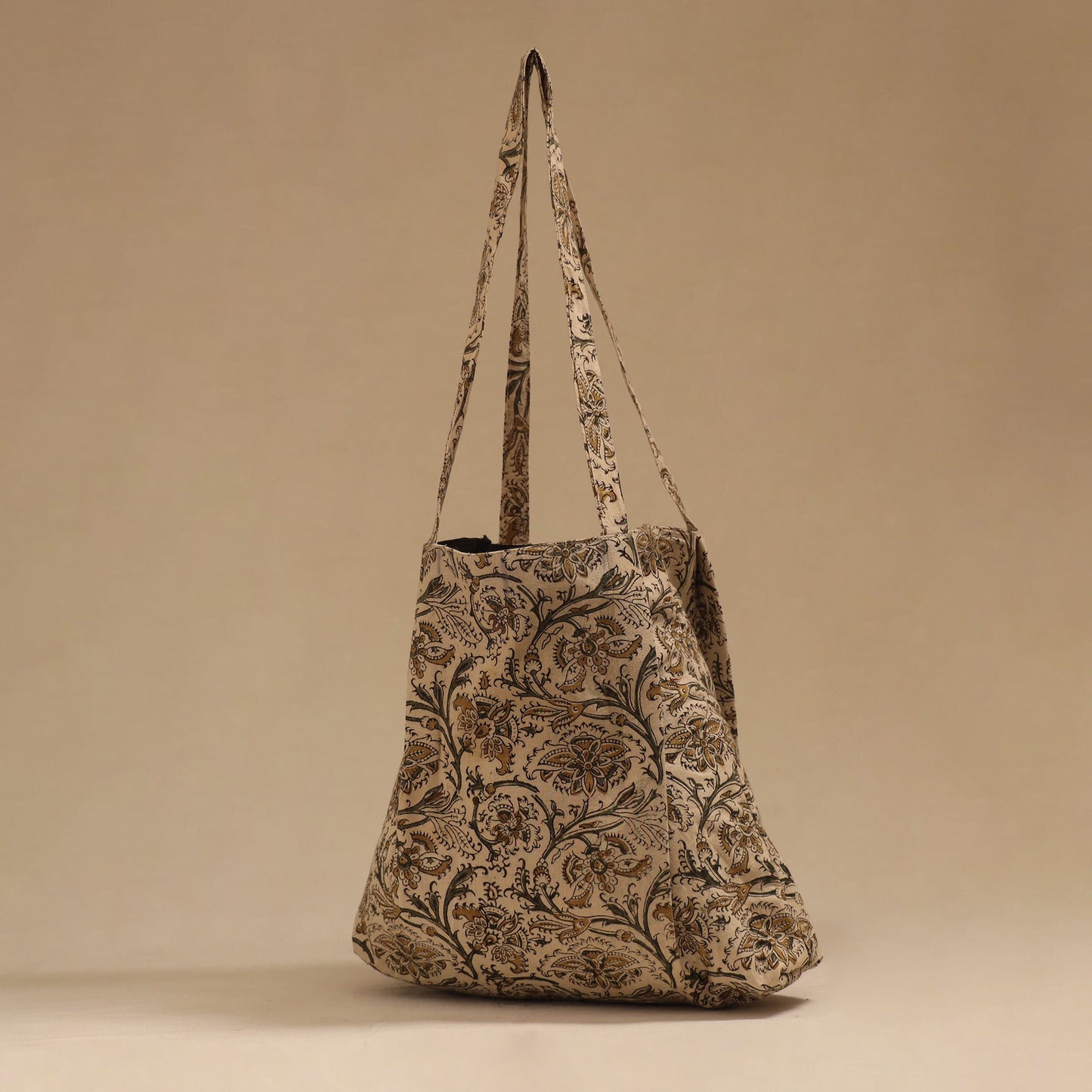 Handcrafted fabric jhola bag 62