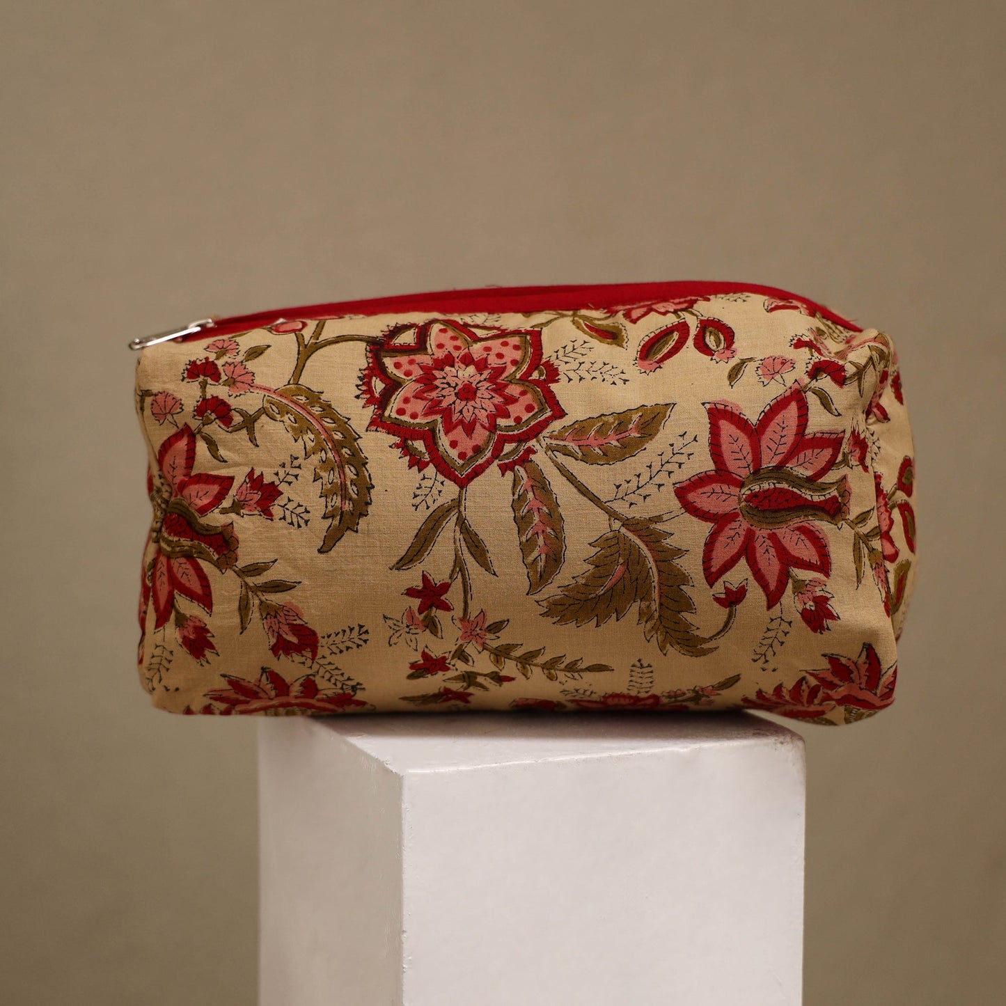 Handcrafted fabric toiletry bags (set of 3) 12