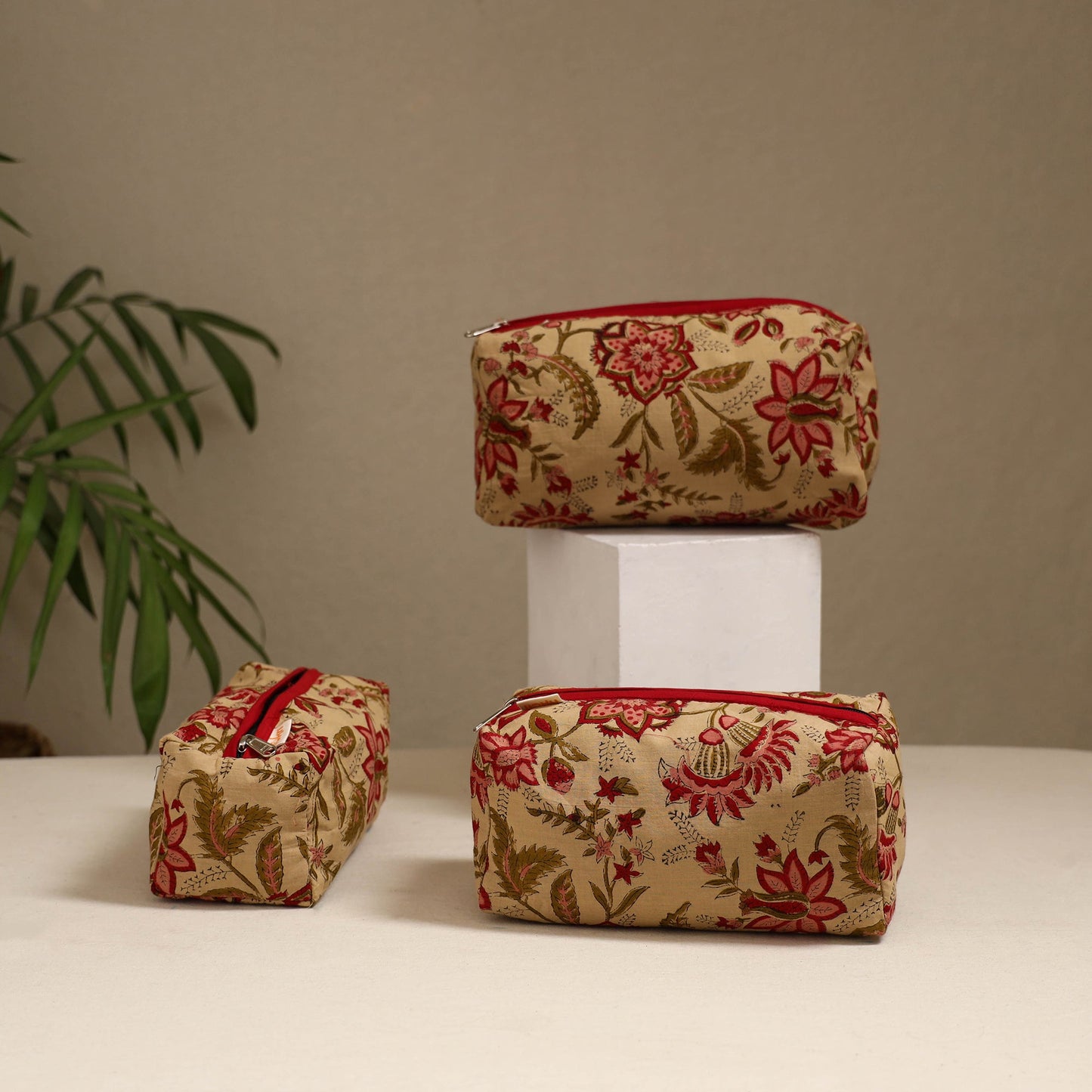 Handcrafted fabric toiletry bags (set of 3) 12