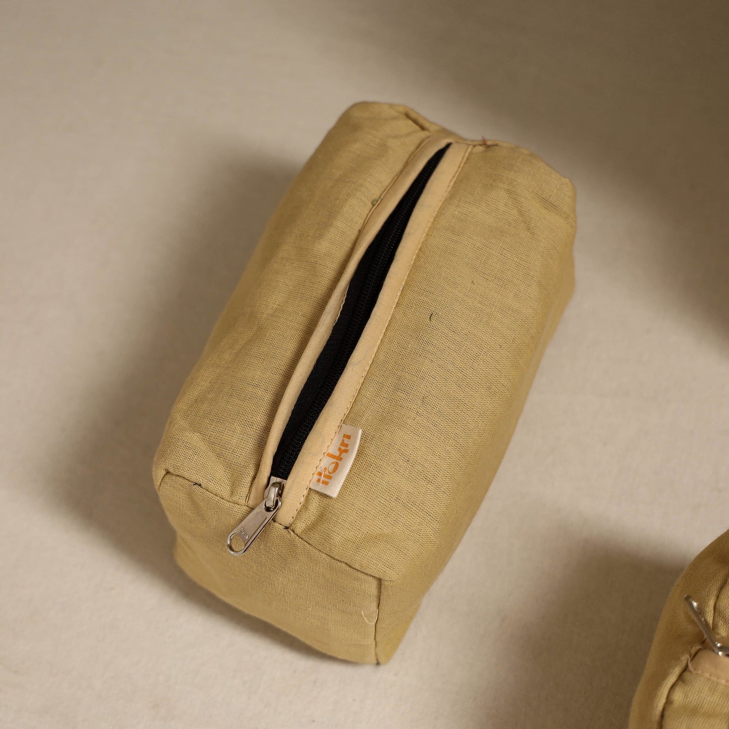 Handcrafted fabric toiletry bags (set of 3) 17