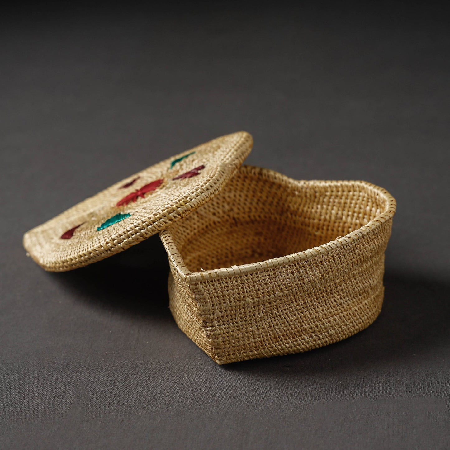  Beige Handcrafted Golden Grass Multipurpose Box (6 x 6 in)