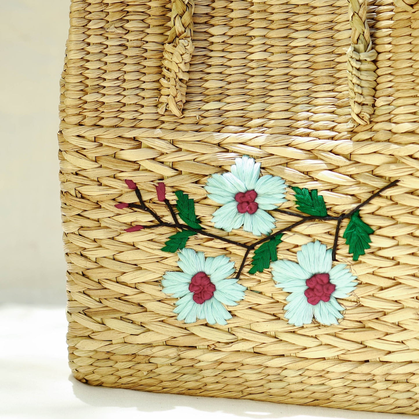 Beige Handcrafted Natural Water Reed Embroidered Shopping