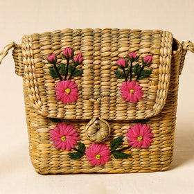  Handcrafted Natural Water Reed Embroidered Sling Bag Online at iTokri.com 