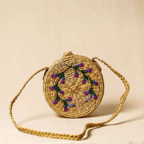 Buy Handcrafted Natural Water Reed Embroidered Sling Bag Online at iTokri.com 