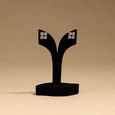 Handcrafted paka meenakari earrings 90