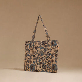 Handcrafted quilted handbag 04