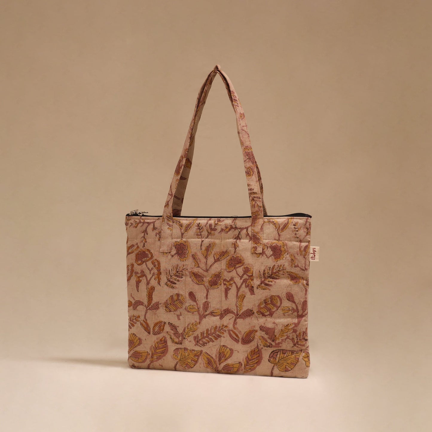 Handcrafted quilted handbag 15
