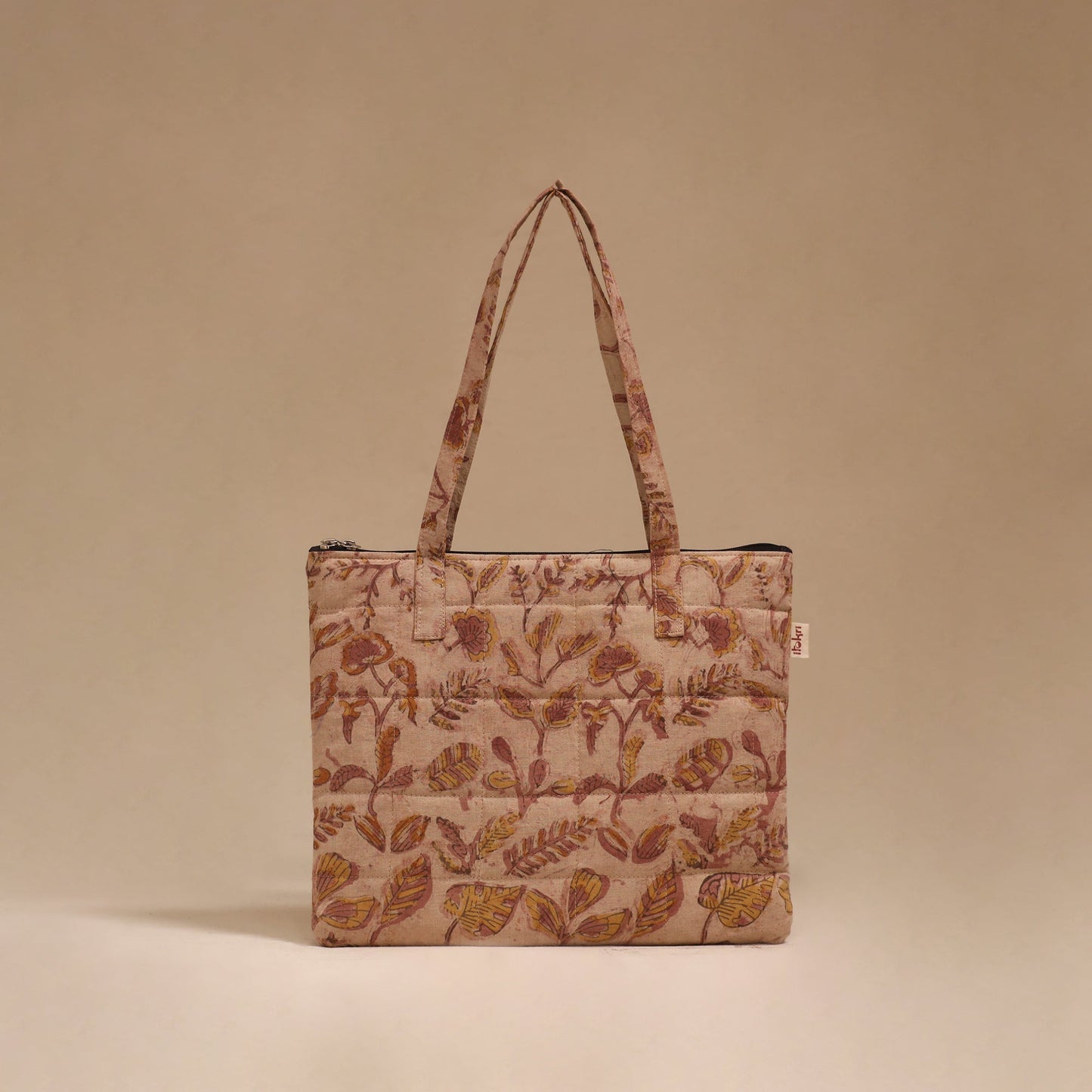 Handcrafted quilted handbag 15