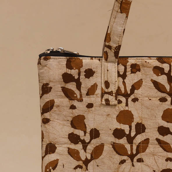 Handcrafted quilted handbag 25