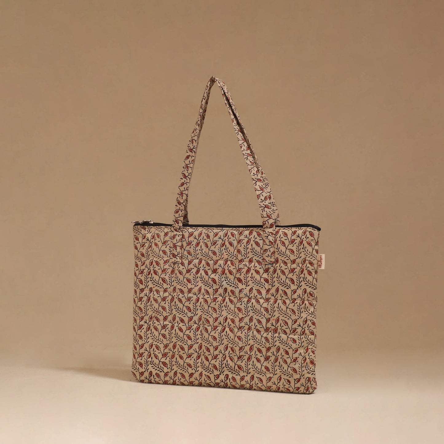Handcrafted quilted handbag 25