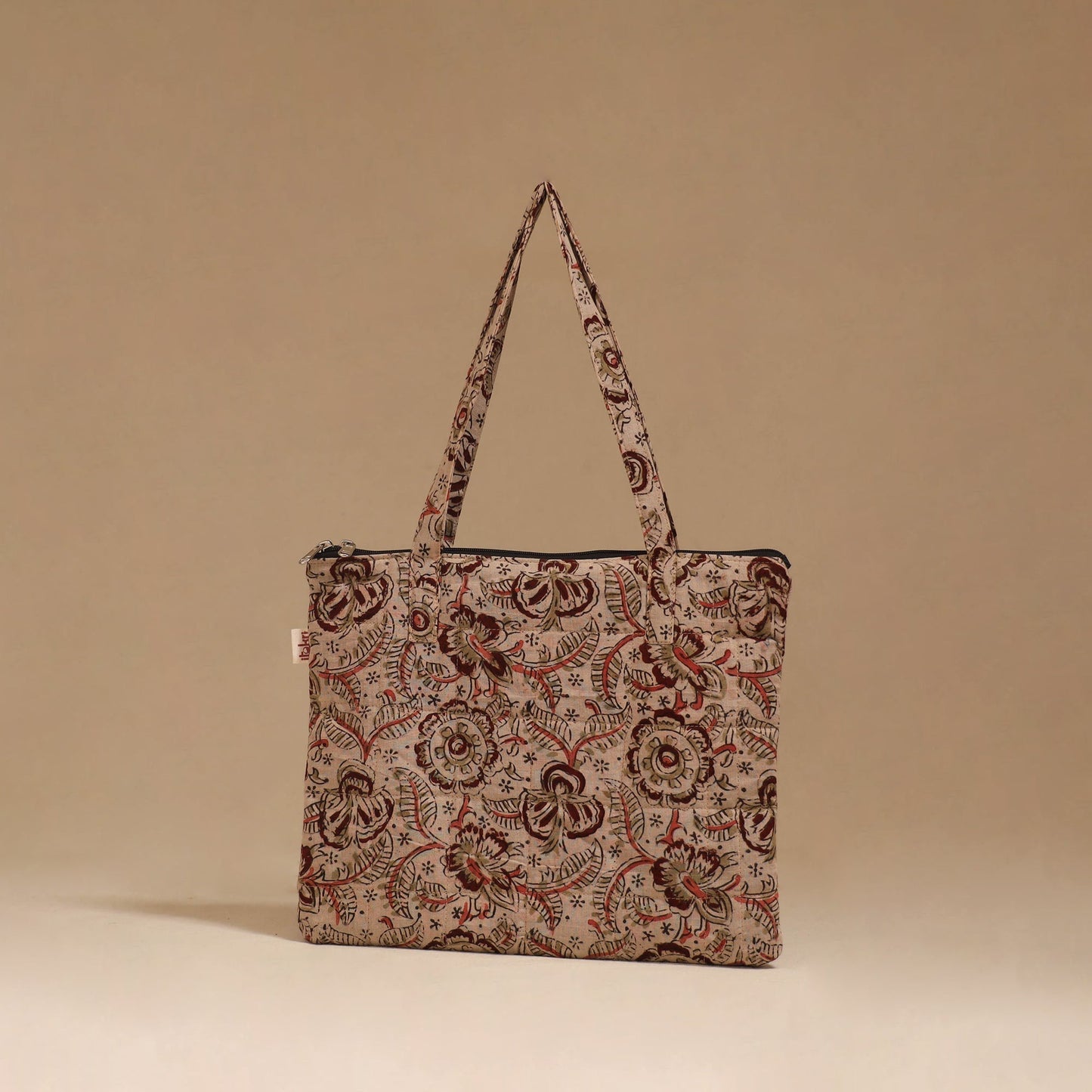 Handcrafted quilted handbag 27