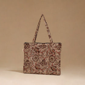 Handcrafted quilted handbag 27
