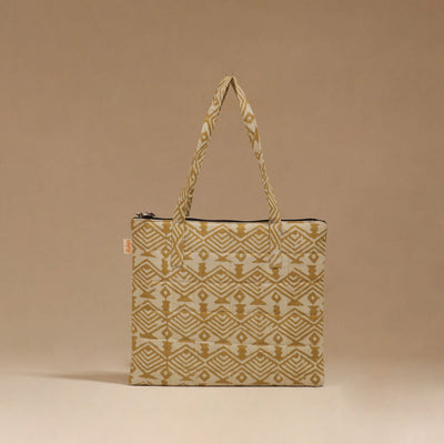 Handcrafted quilted handbag 64