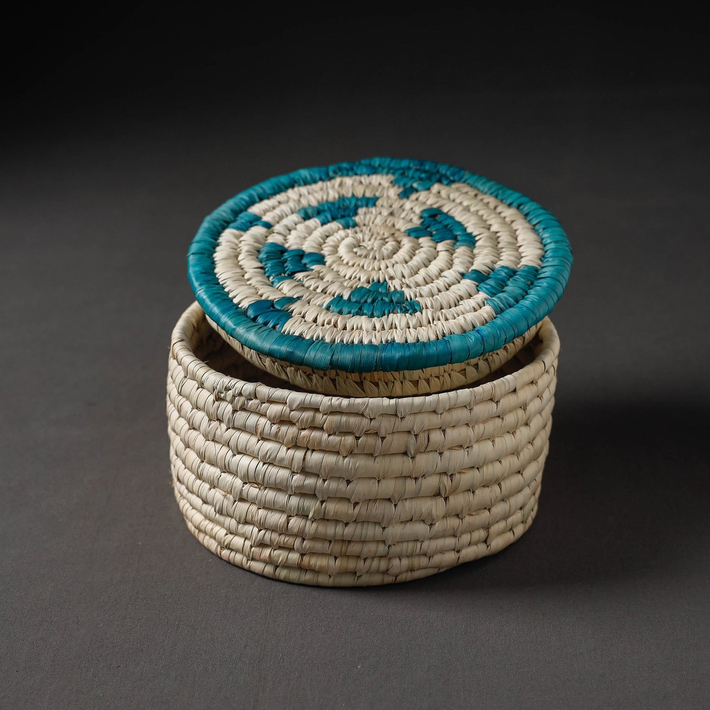 Handcrafted Sabai Grass Beige Multipurpose Container Box (8 x 8 in)