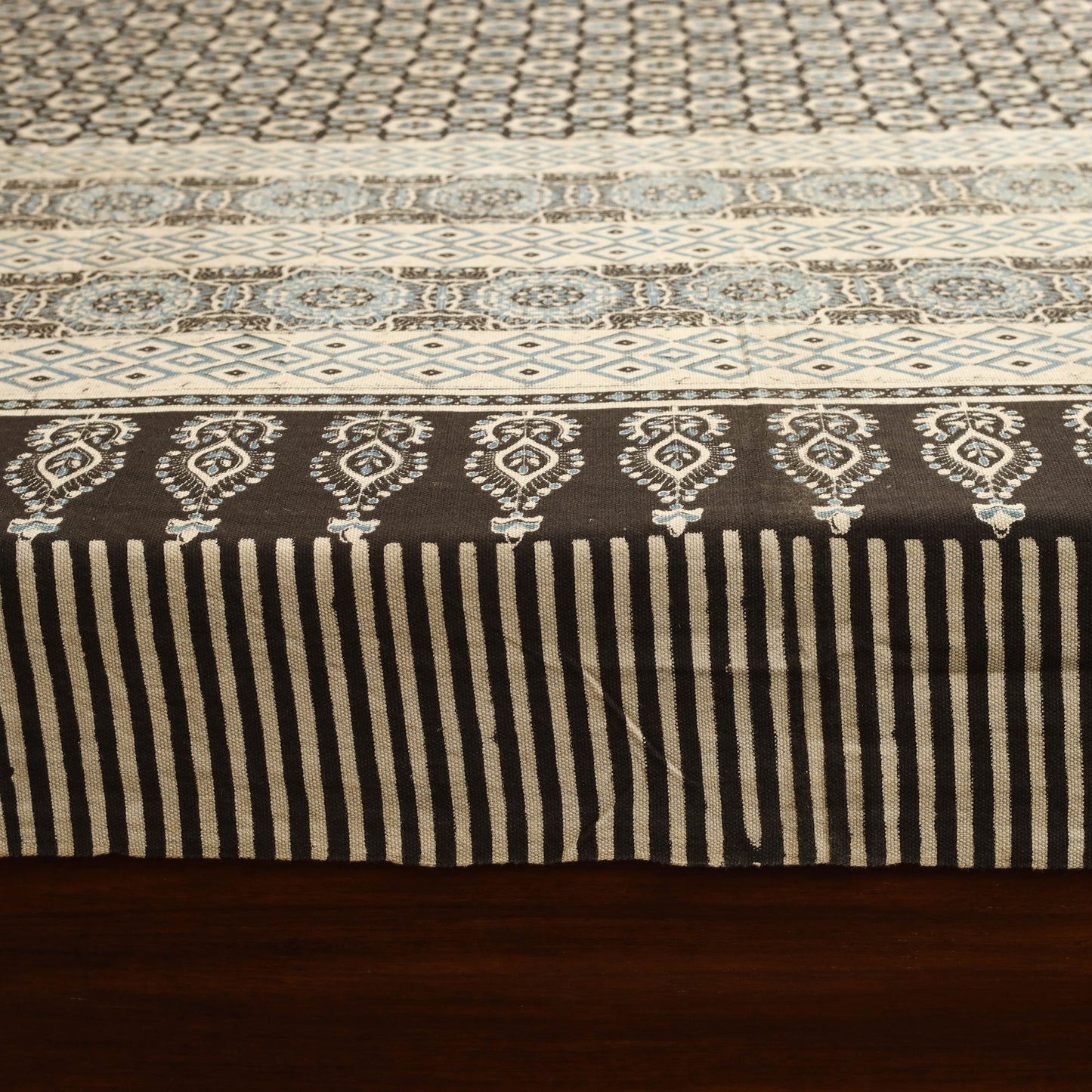 Beige - handloom cotton double bed sheet (108 x 90 in) 10