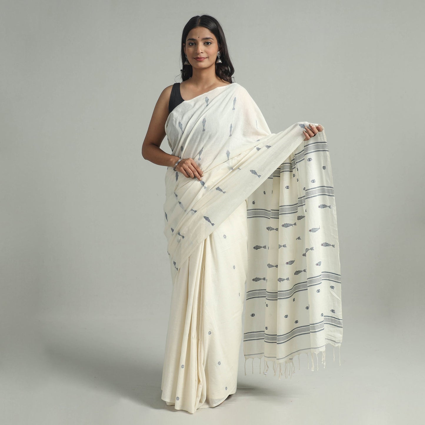 Beige - handloom cotton phulia jamdani saree with tassels