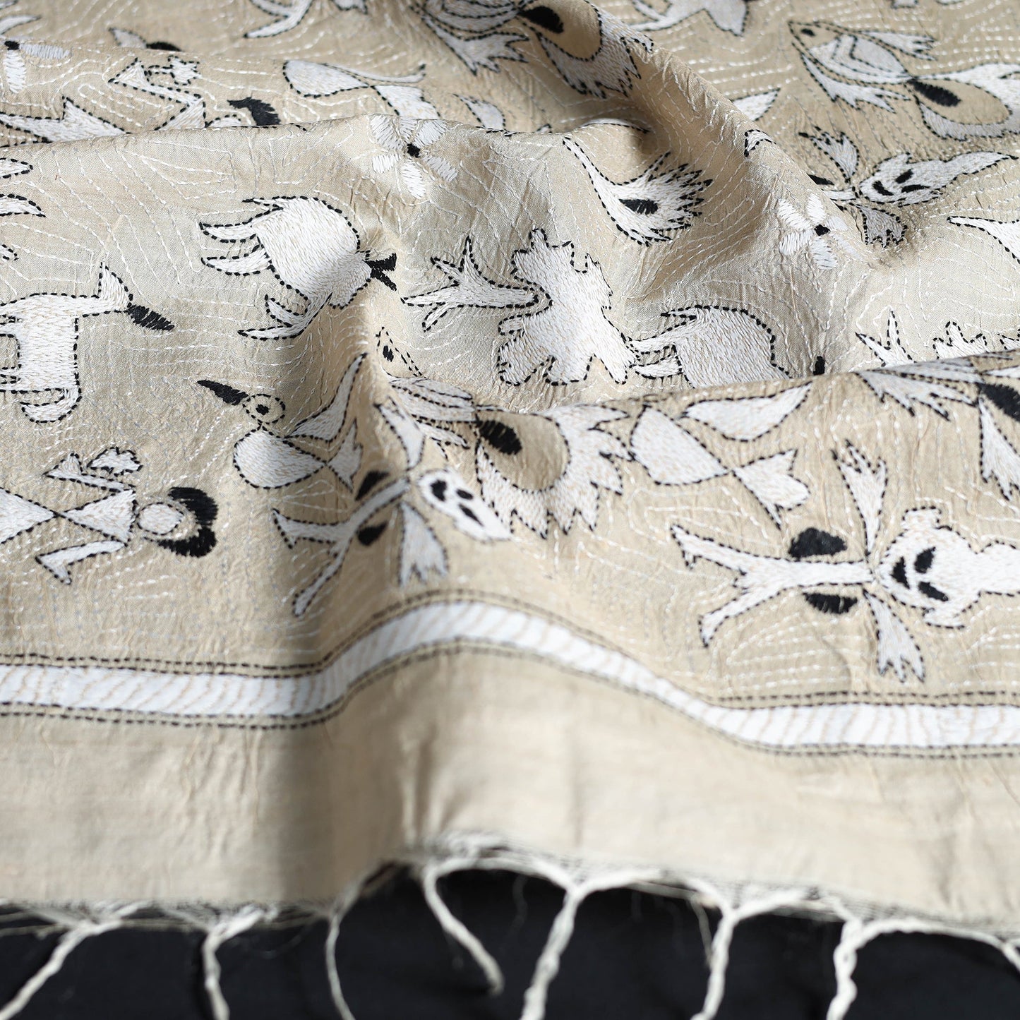 Beige - handloom desi tussar bengal nakshi kantha work