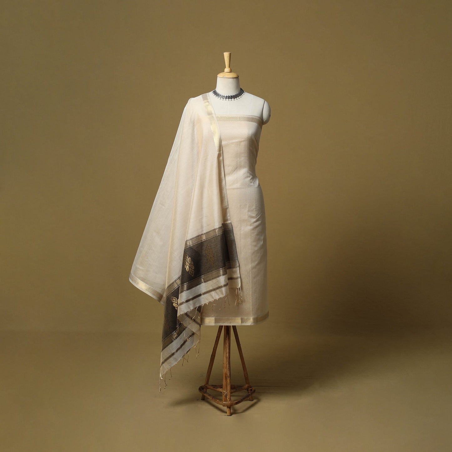 Handloom maheshwari silk tissue zari 3pc unstitched dress