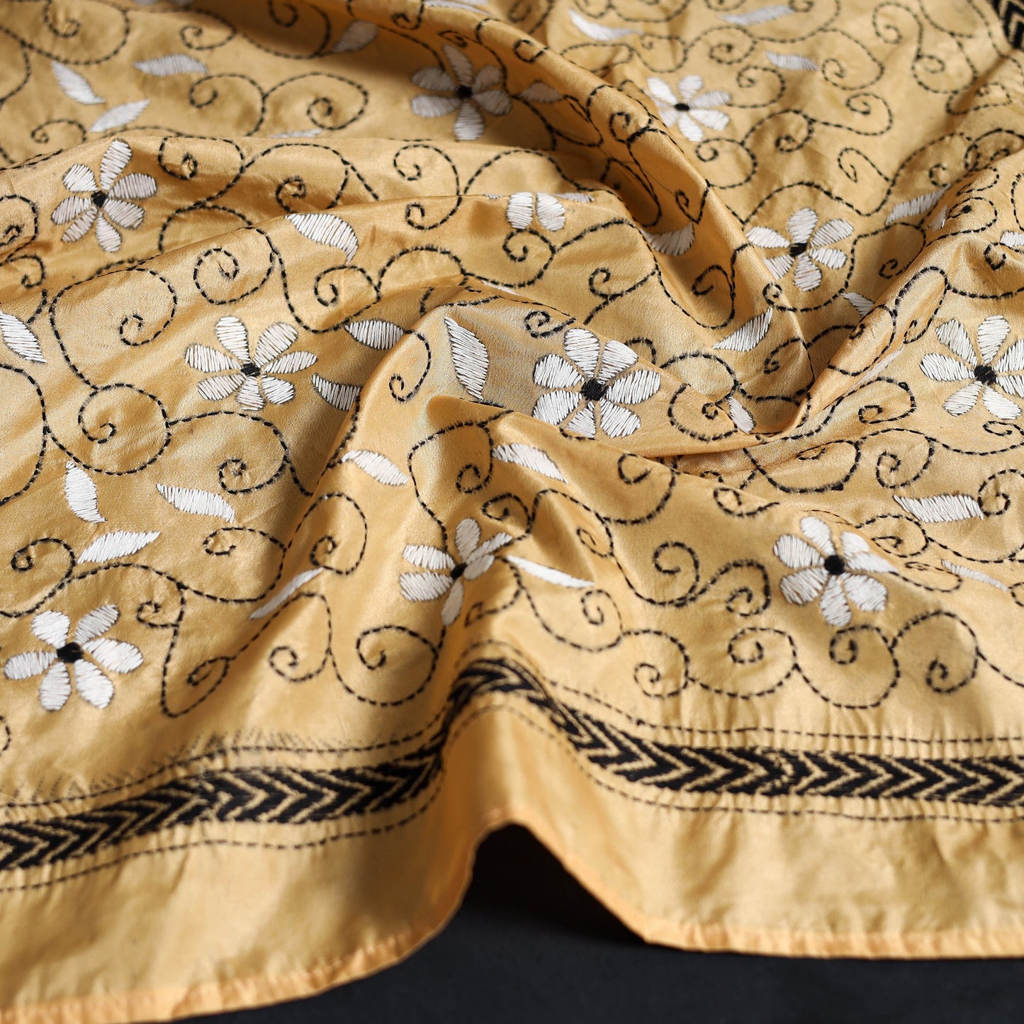  Beige Handloom Silk Bengal Kantha Work Stole
