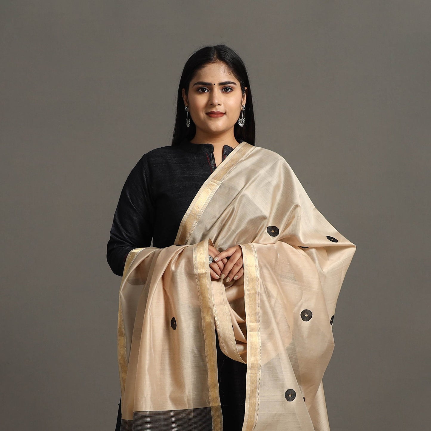 Beige Handloom Silk Cotton Circle Buti Maheshwari Dupatta