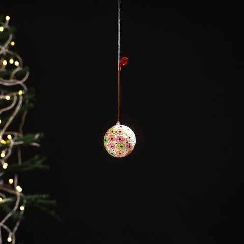 Handmade christmas ornament ball hanging 09 - handcrafted