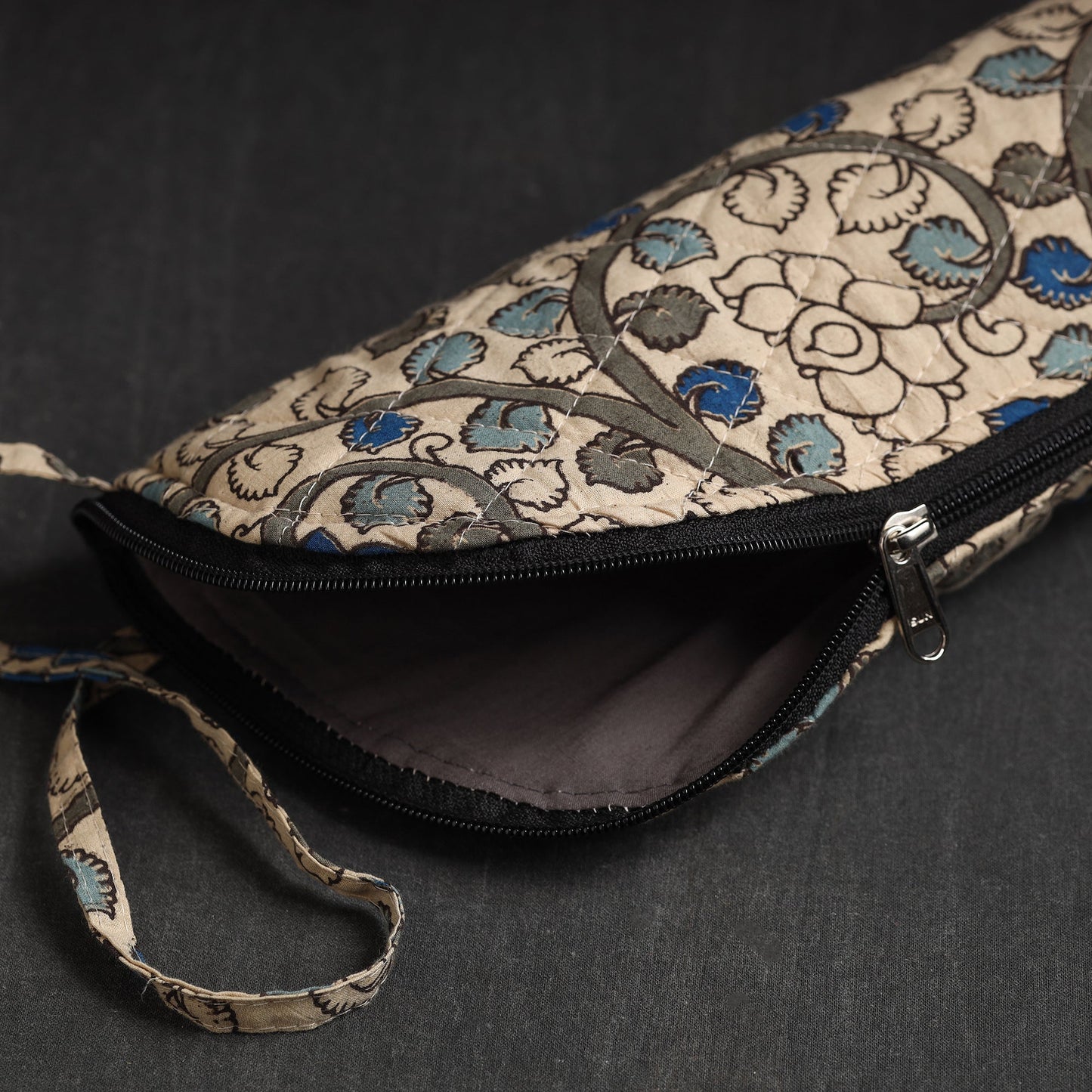  Beige Handmade Cotton 1L Water Bottle Cover