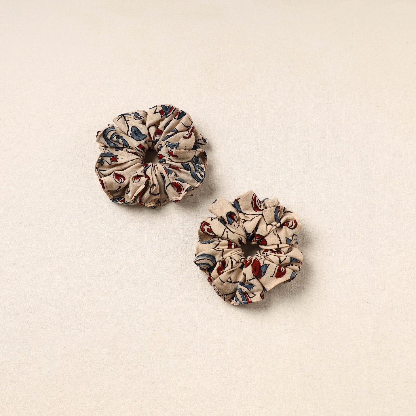 Beige - handmade cotton rubber bands/scrunchies (set of 2)