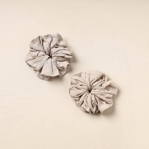 Beige - handmade cotton rubber bands/scrunchies (set of 2)