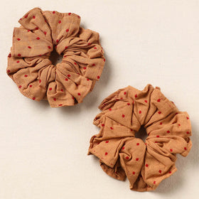 Beige - handmade cotton rubber bands/scrunchies (set of 2)