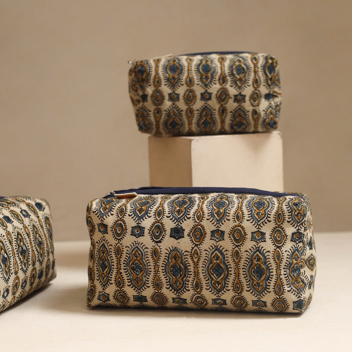 Beige - handmade cotton toiletry bags (set of 3) 27