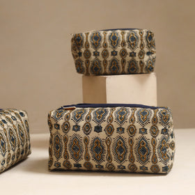 Beige - handmade cotton toiletry bags (set of 3) 27