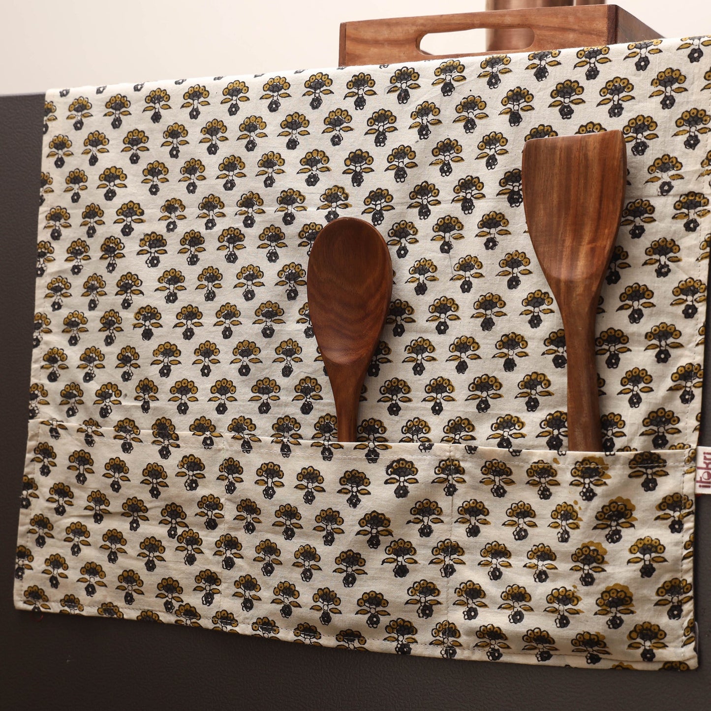 Handmade fridge top cover with multiple pockets 145