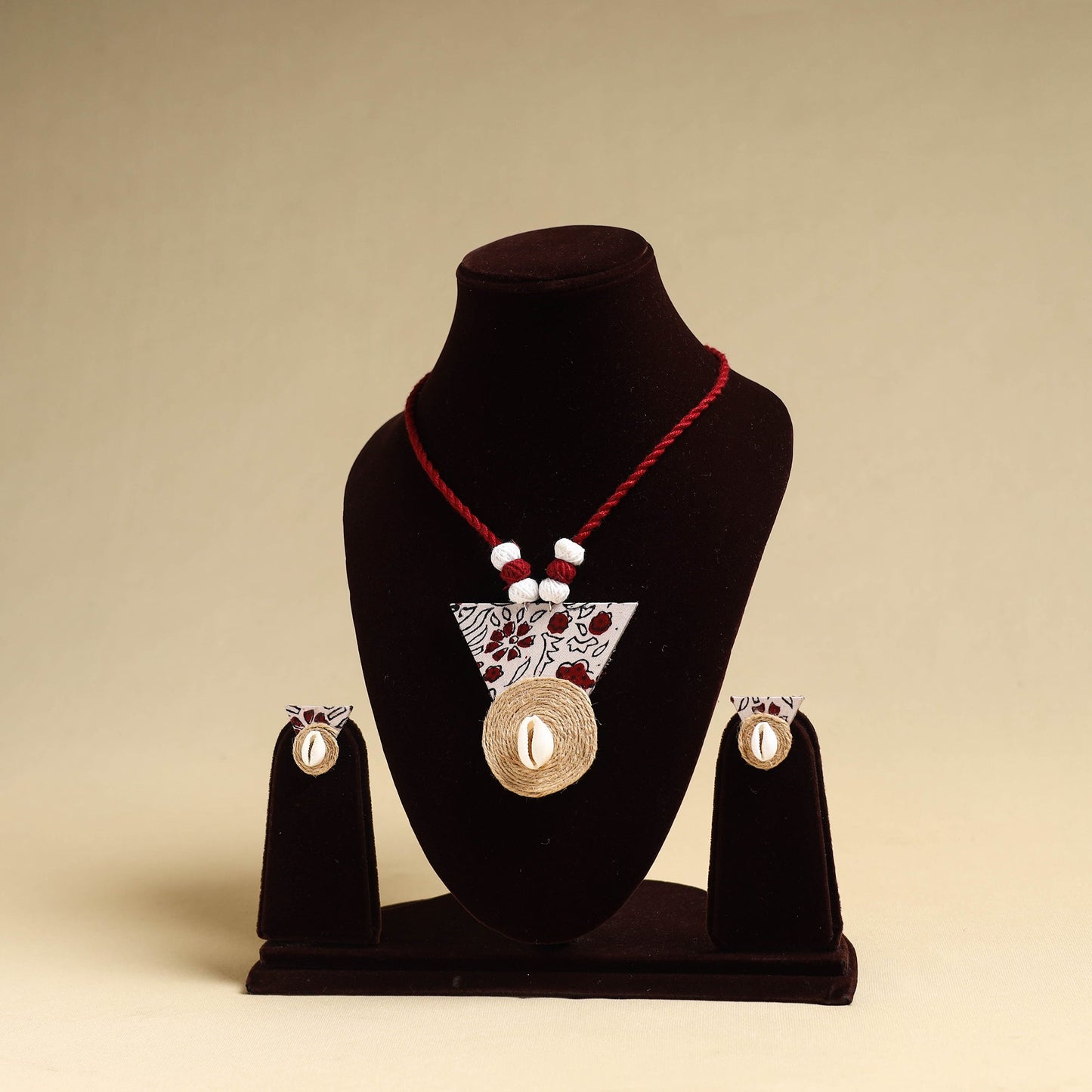 Buy Handmade Jute Fabart Necklace Set