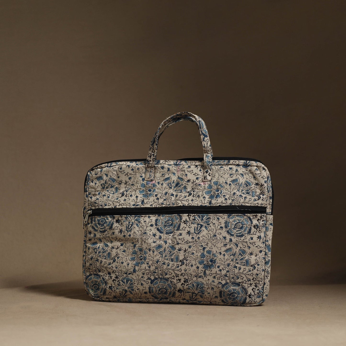  Beige Handmade Quilted Cotton Laptop Bag (13 x 16 in)