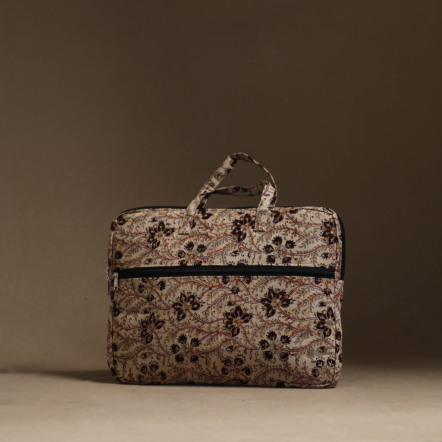  Beige Handmade Quilted Cotton Laptop Bag (13 x 16 in)