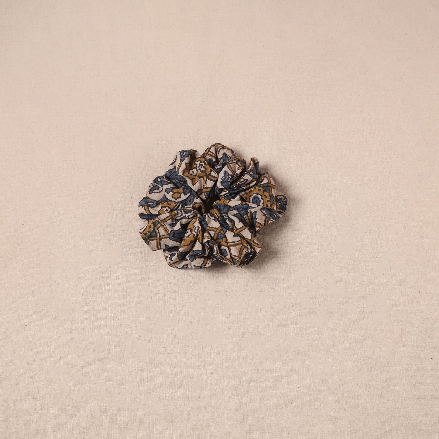 Handmade rubber band/scrunchie 98 - handcrafted