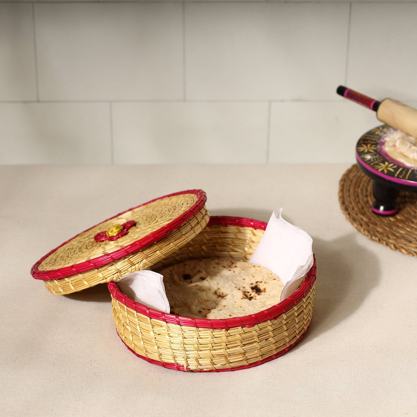 Eco-Friendly Handmade Sikki Grass Roti Box for Fresh Rotis