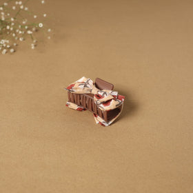 Beige - handmade women’s bow hair claw clip 06 - handcrafted