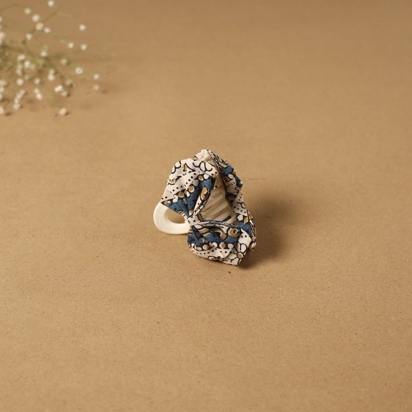 Handmade women’s bow hair claw clip 69 - handcrafted