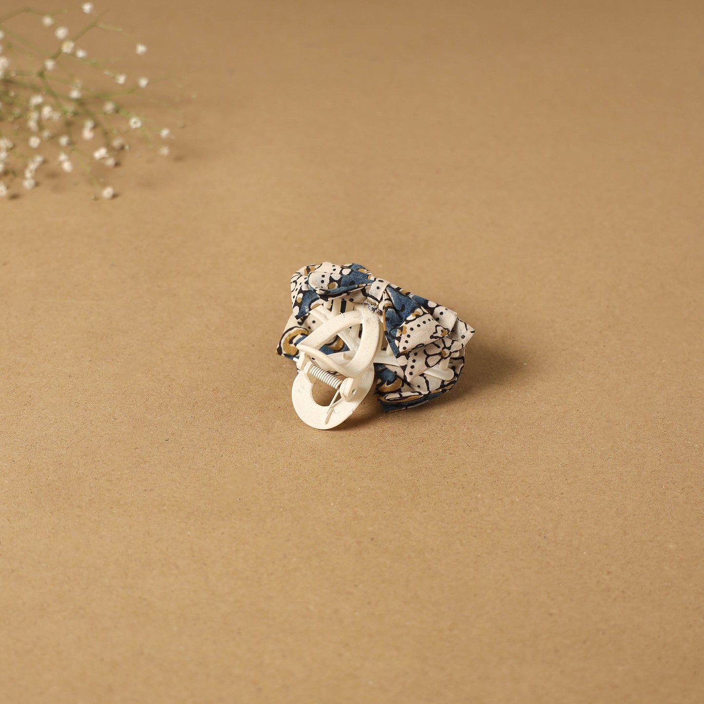 Handmade women’s bow hair claw clip 69 - handcrafted