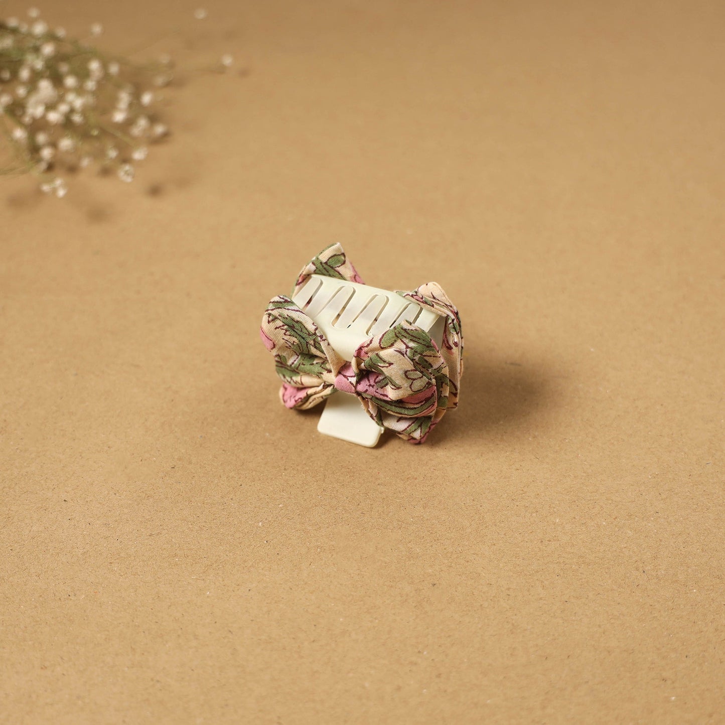 Handmade women’s bow hair claw clip 73 - handcrafted