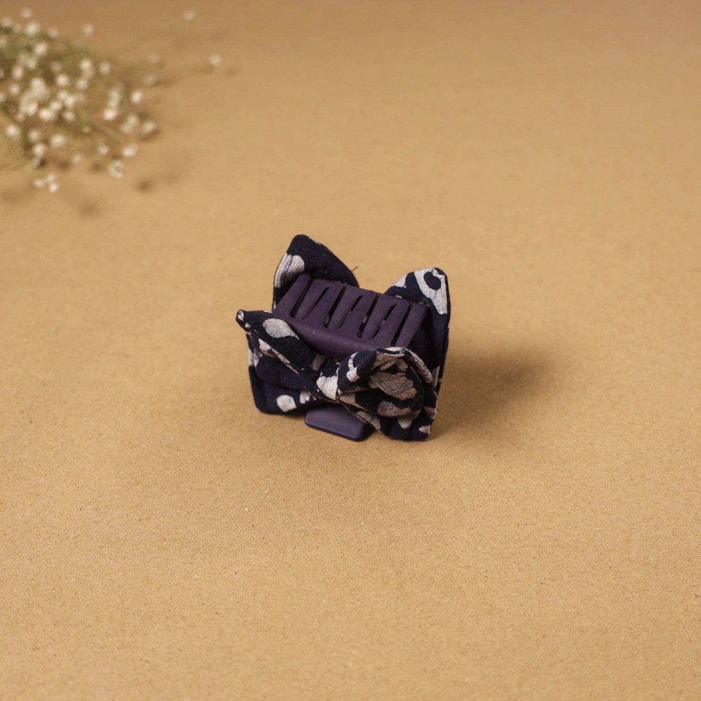 Handmade women’s bow hair claw clip 74 - handcrafted