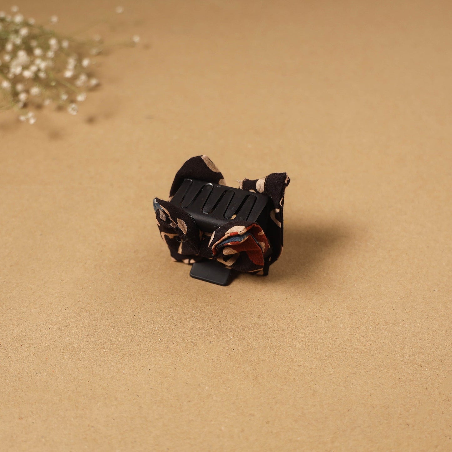 Handmade women’s bow hair claw clip 75 - handcrafted