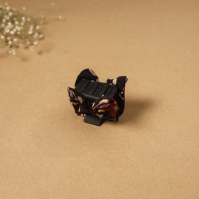 Handmade women’s bow hair claw clip 75 - handcrafted