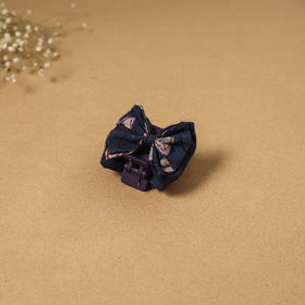 Handmade women’s bow hair claw clip 76 - handcrafted