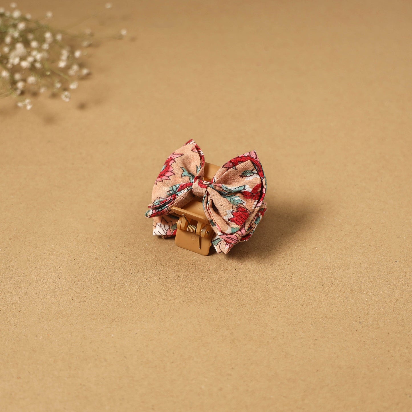 Handmade women’s bow hair claw clip 80 - handcrafted