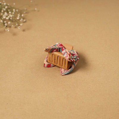 Handmade women’s bow hair claw clip 80 - handcrafted