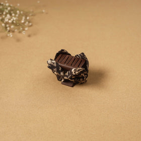 Handmade women’s bow hair claw clip 85 - handcrafted