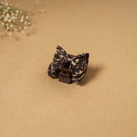 Handmade women’s bow hair claw clip 85 - handcrafted